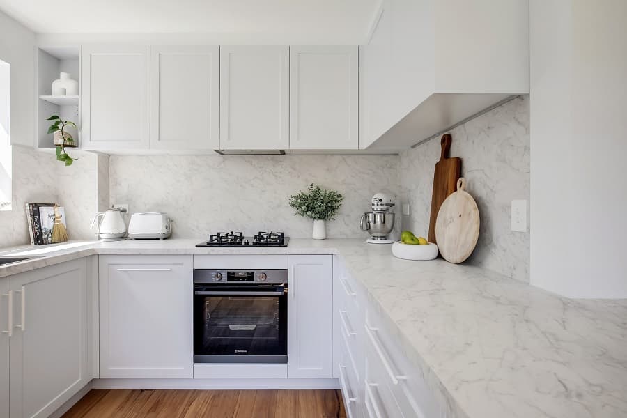 Grouting & ReGrouting image 1